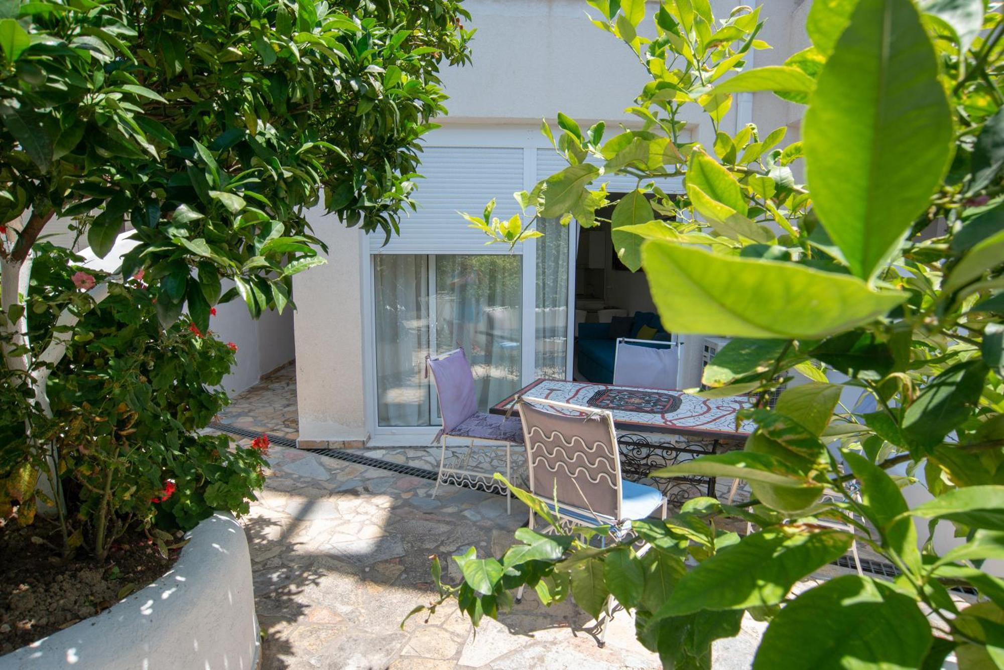 Bougainville Bay Apartments Sarande Room photo