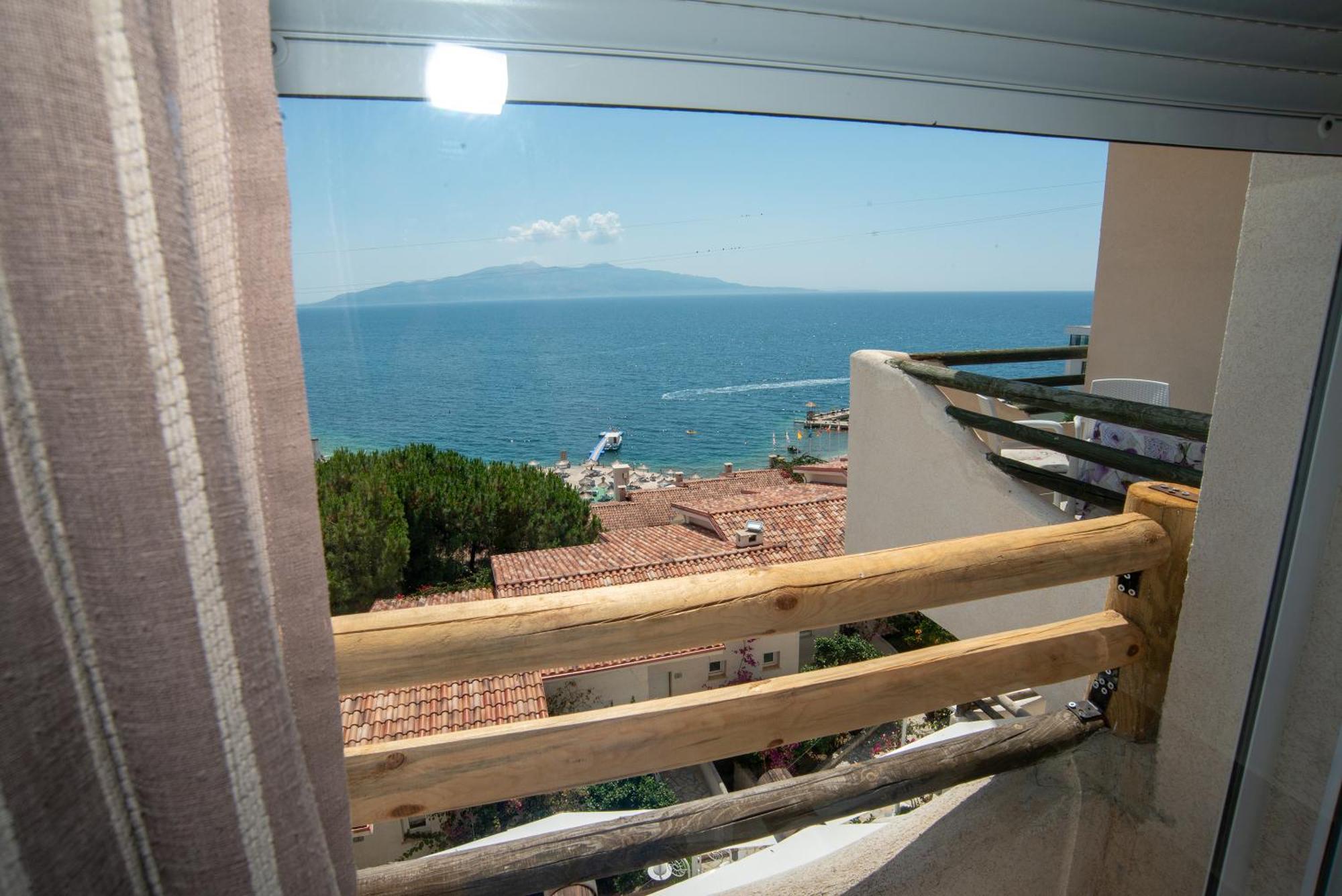 Bougainville Bay Apartments Sarande Room photo